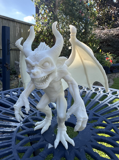 Grotesque Gargoyle – XL Resin Fantasy Showpiece / Collector Statue